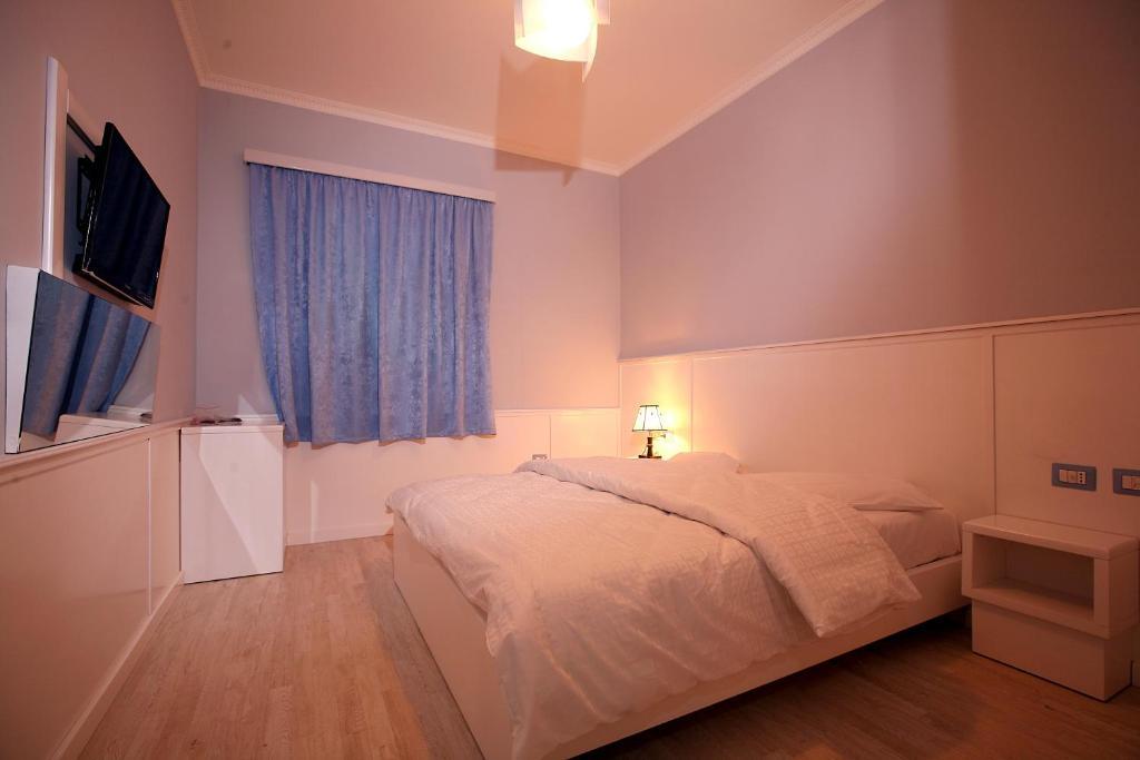 Hotel Kastria Tiranë Eksteriør bilde
