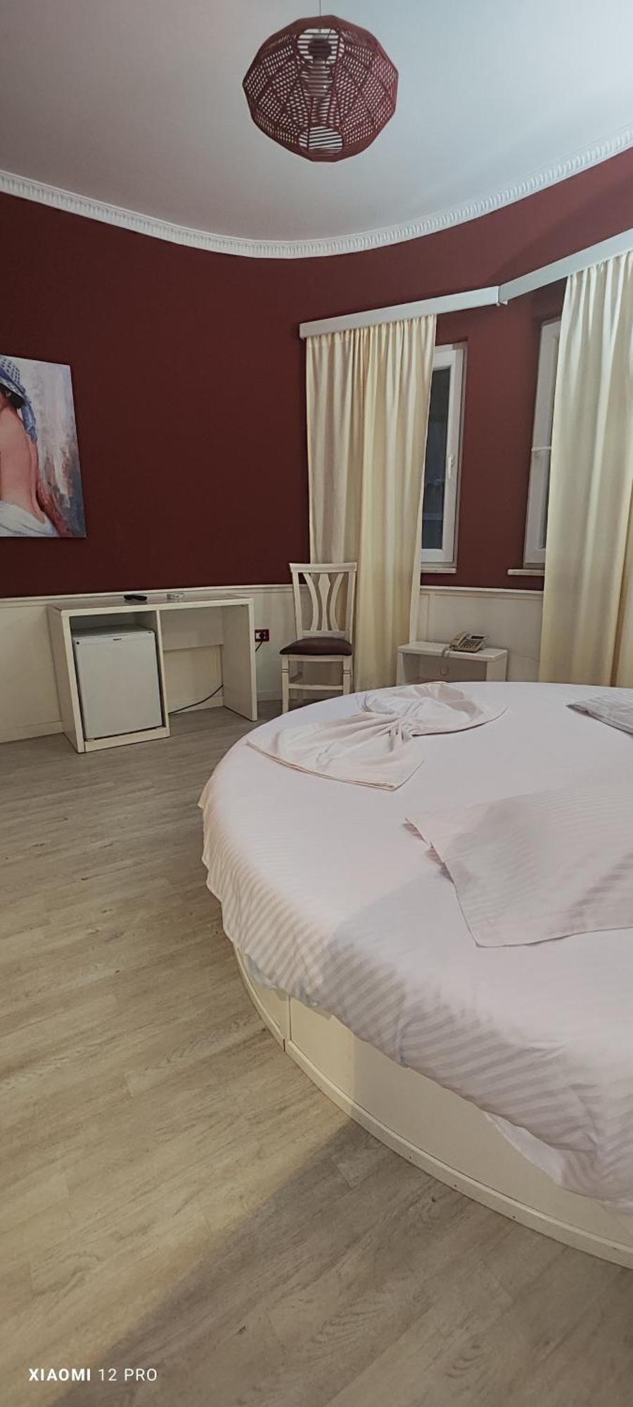 Hotel Kastria Tiranë Eksteriør bilde