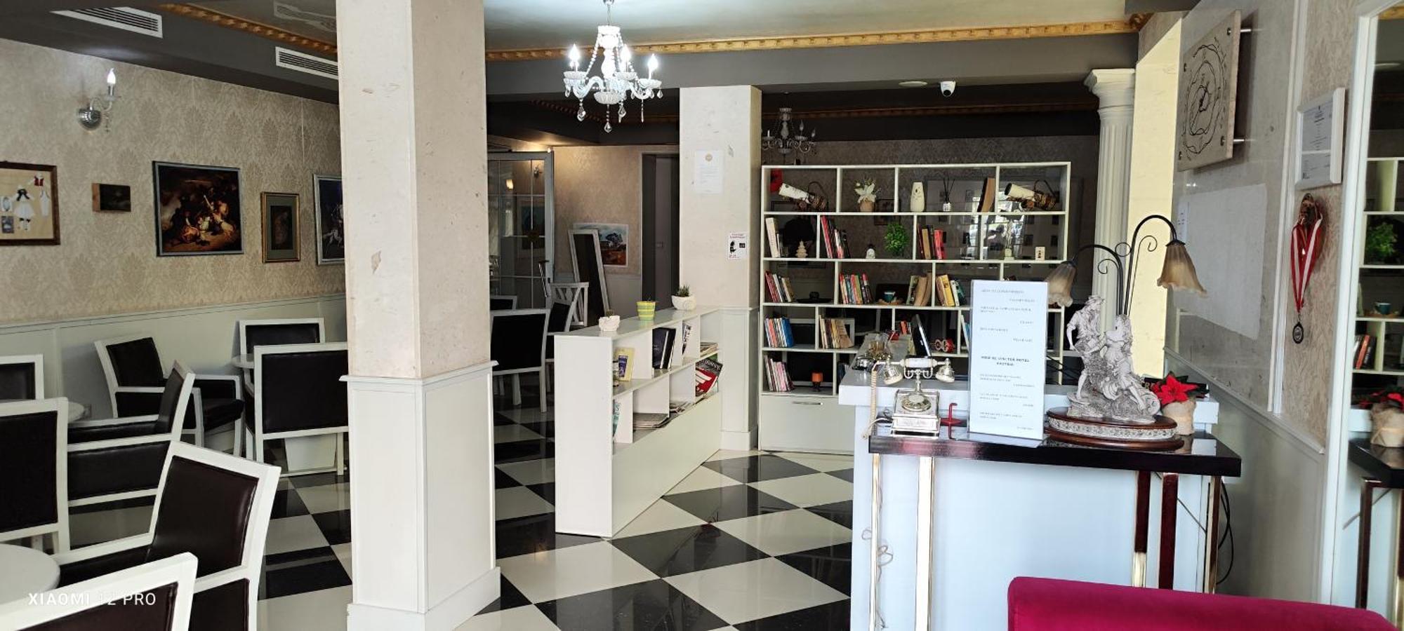 Hotel Kastria Tiranë Eksteriør bilde