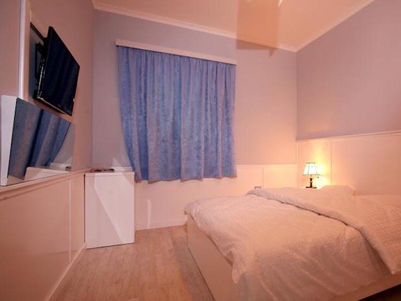 Hotel Kastria Tiranë Eksteriør bilde