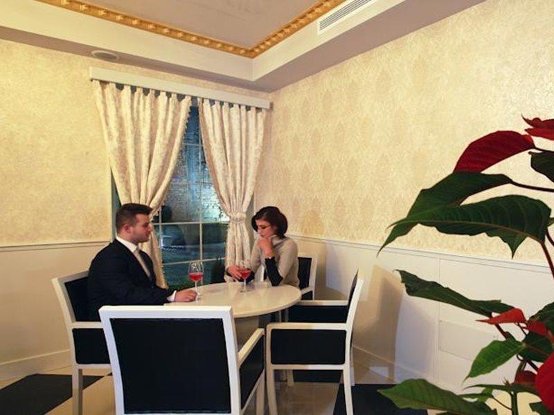Hotel Kastria Tiranë Eksteriør bilde